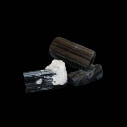 Rainbow Black Tourmaline from Pakistan 3/4 crystals 6-21mm 9-11g in sunlight - Rocks and Things Store