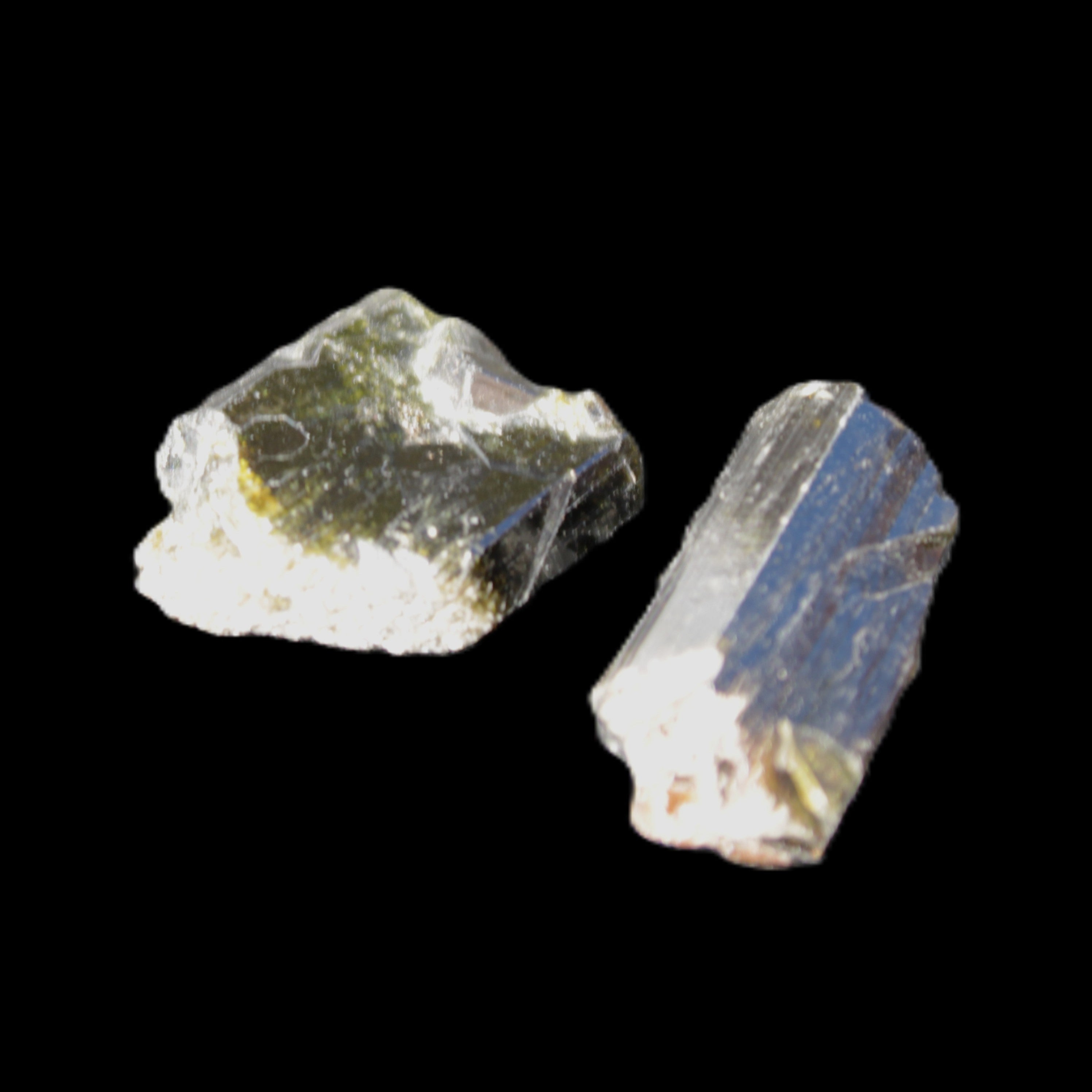 Epidote 2 crystals 19/24mm 12.2g Rocks and Things Store