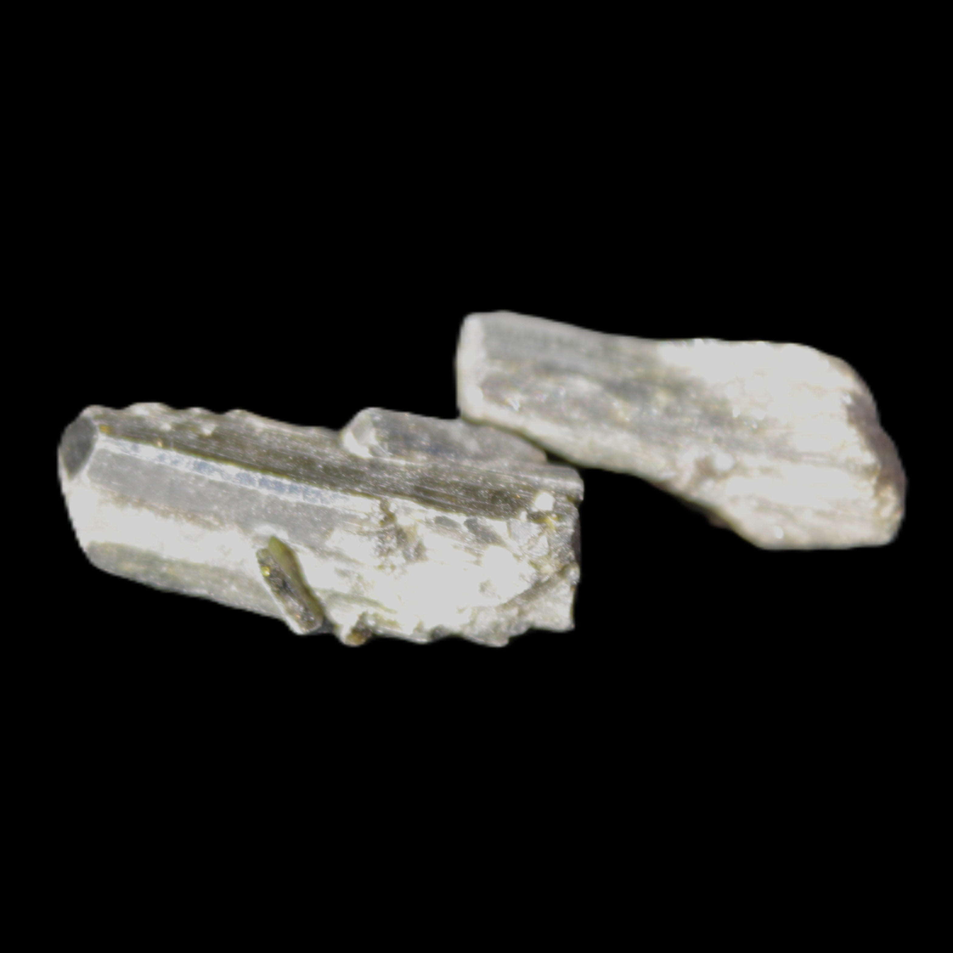 Epidote 2 crystals 19/24mm 12.2g Rocks and Things Store