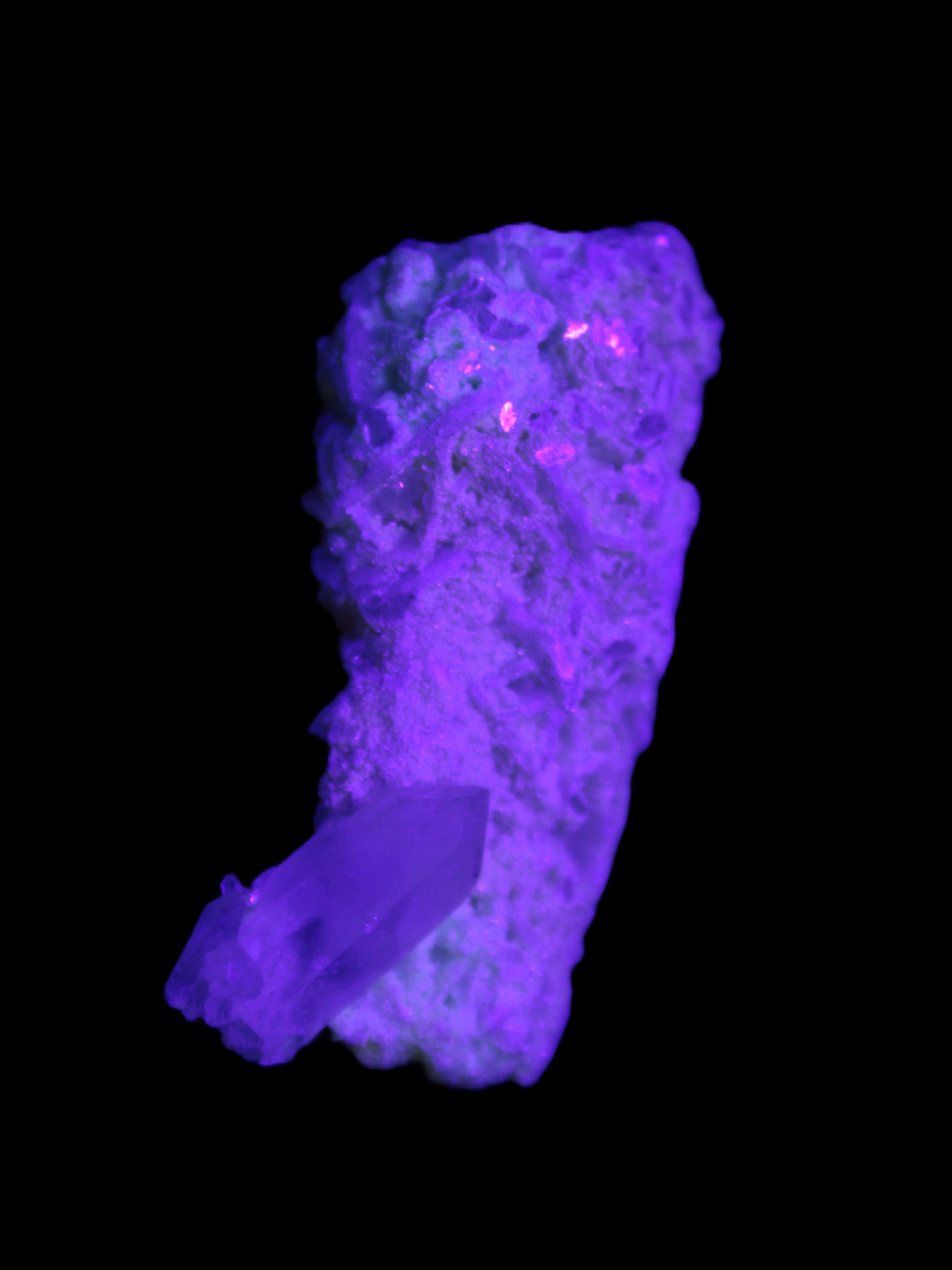 Quartz with tiny Inner Child cluster on Feldspar-Mica matrix 41*11*21mm 67ct 13.4g in UV light - Rocks and Things Store