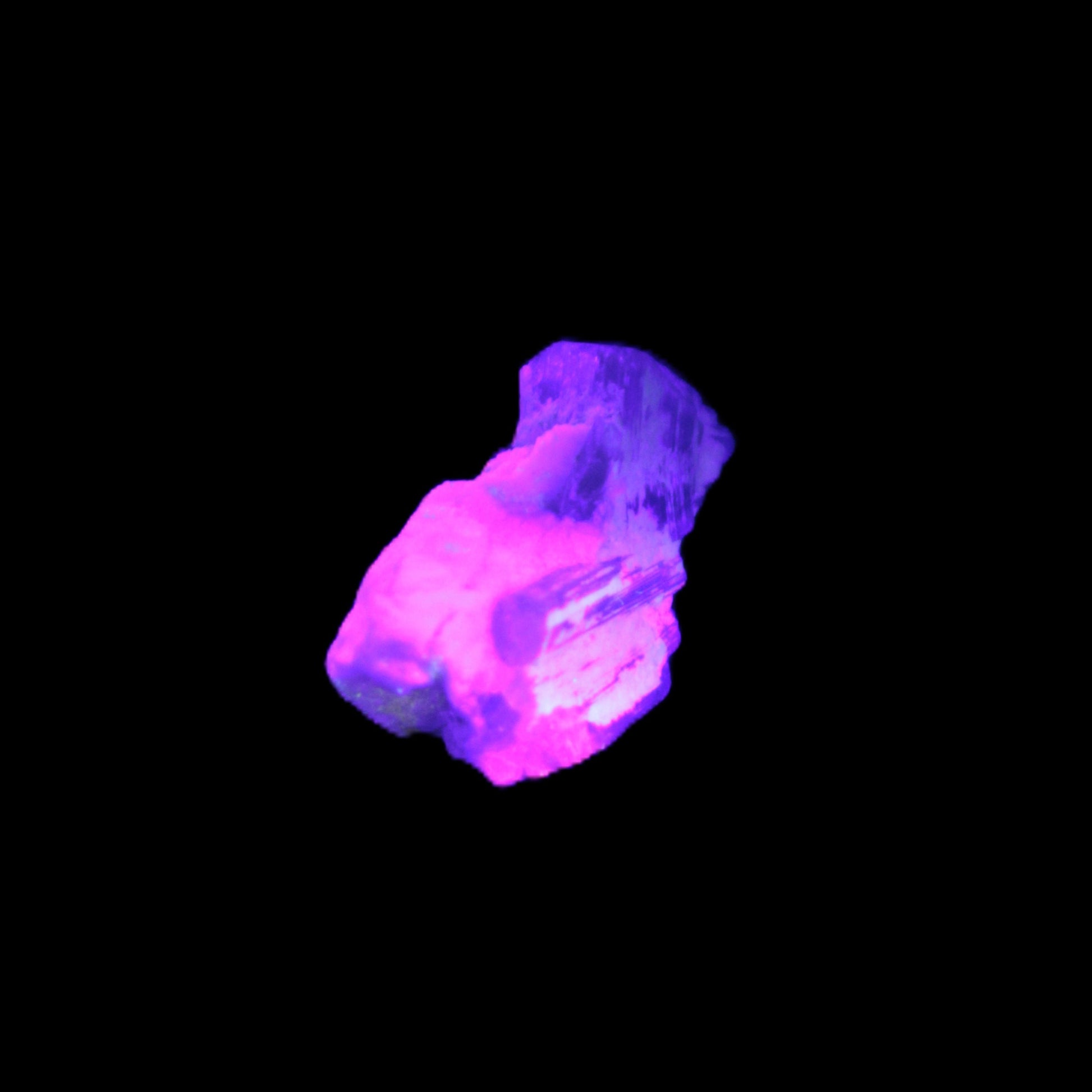 Tiny Aquamarine cluster in Feldspar matrix 15mm 10ct 2.0g in UV light - Rocks and Things Store