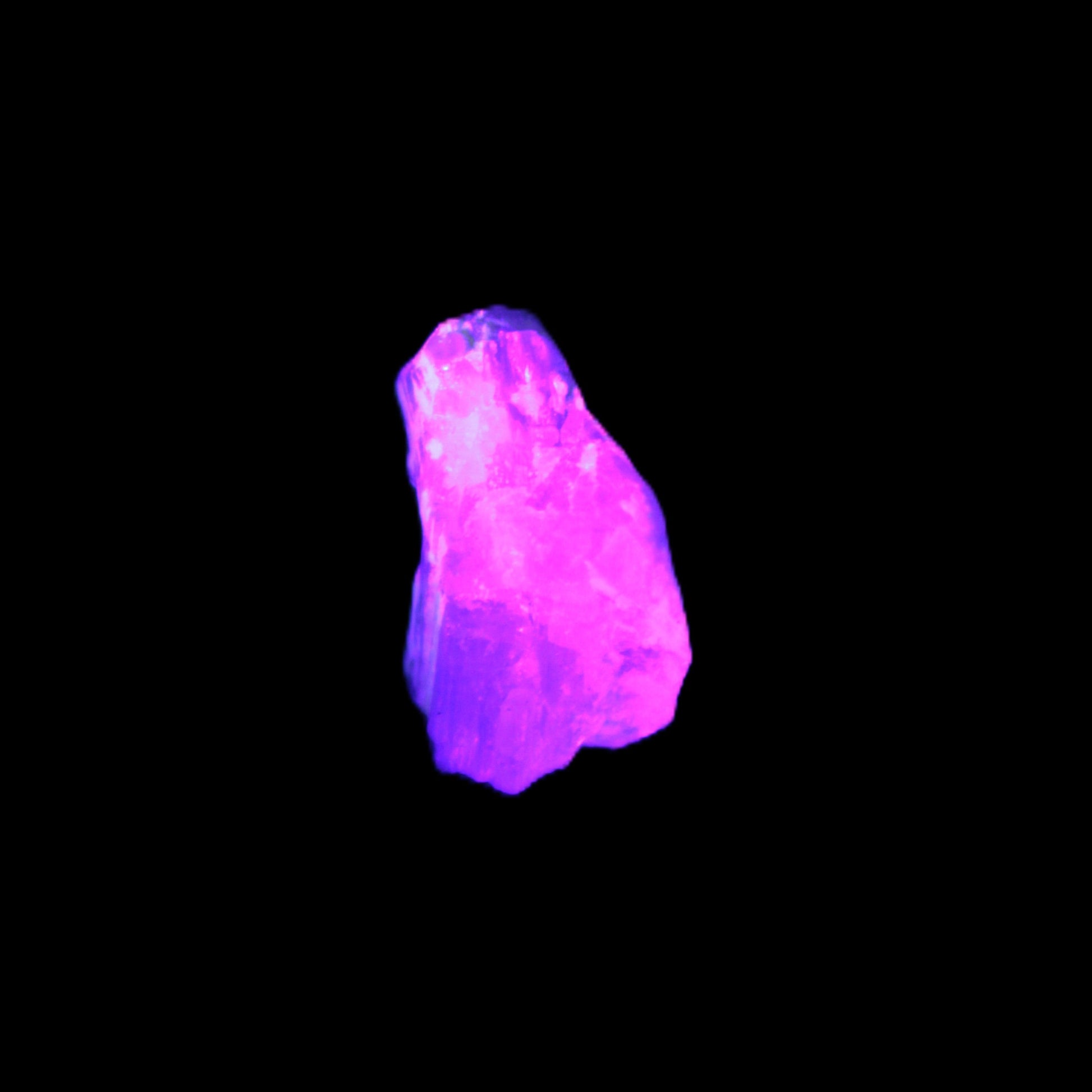 Tiny Aquamarine cluster in Feldspar matrix 15mm 10ct 2.0g in UV light - Rocks and Things Store