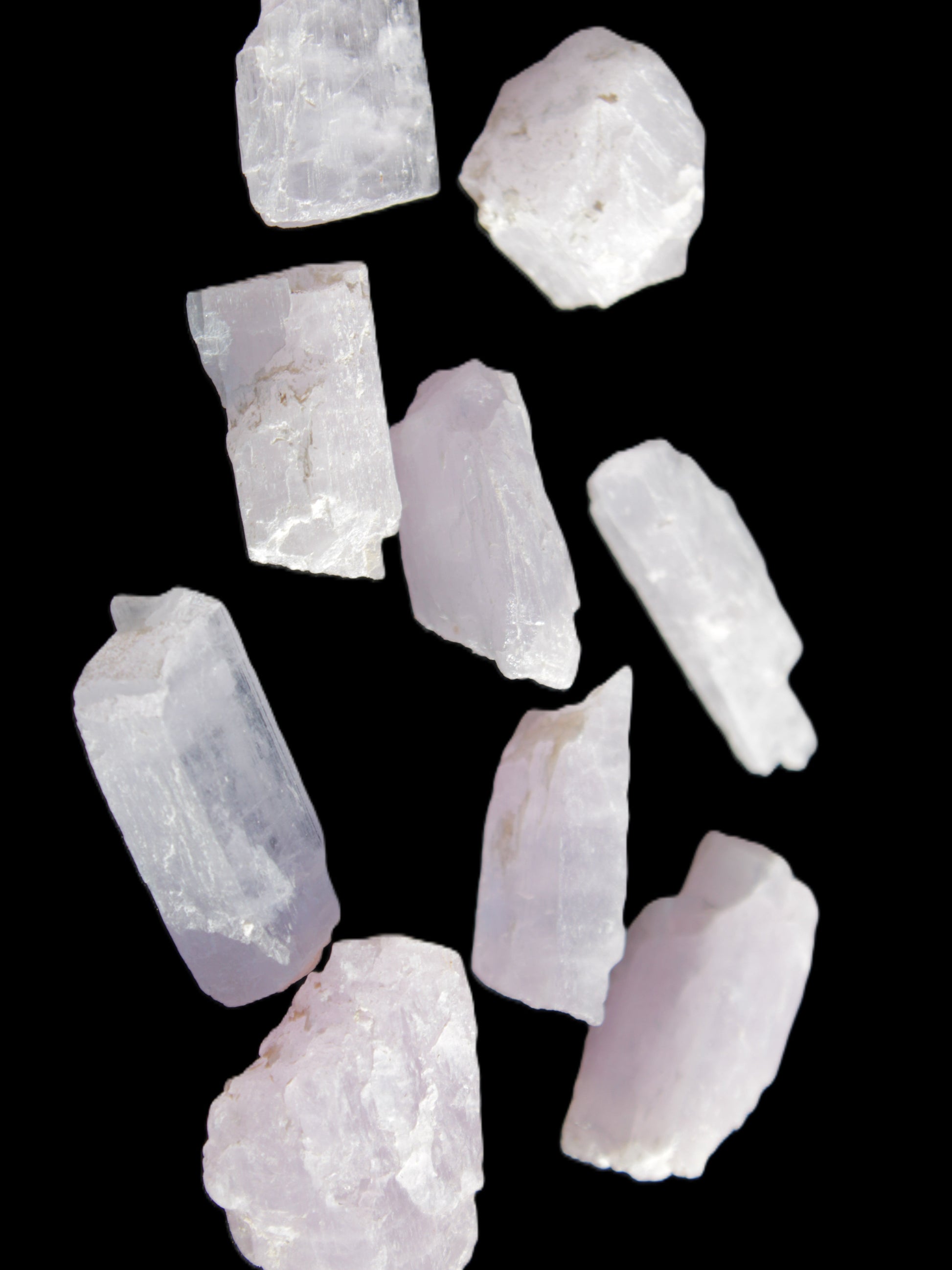Pink/Lilac Kunzite 9 larger crystals from Afghanistan 21-35mm 90g Wholesale in sunlight - Rocks and Things Store