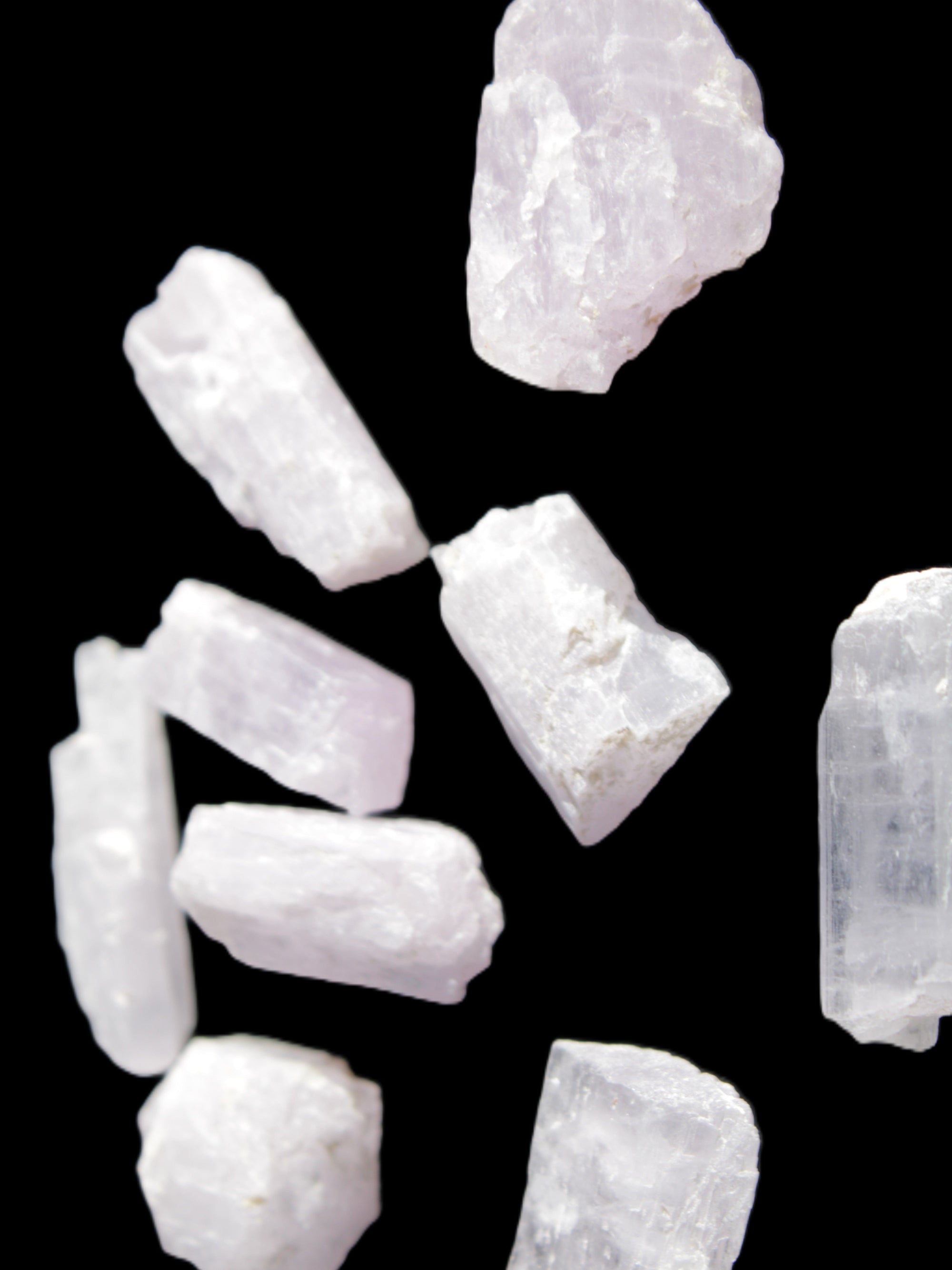 Pink/Lilac Kunzite 9 larger crystals from Afghanistan 21-35mm 90g Wholesale in sunlight - Rocks and Things Store