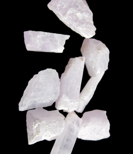 Pink/Lilac Kunzite 9 larger crystals from Afghanistan 21-35mm 90g Wholesale in sunlight - Rocks and Things Store