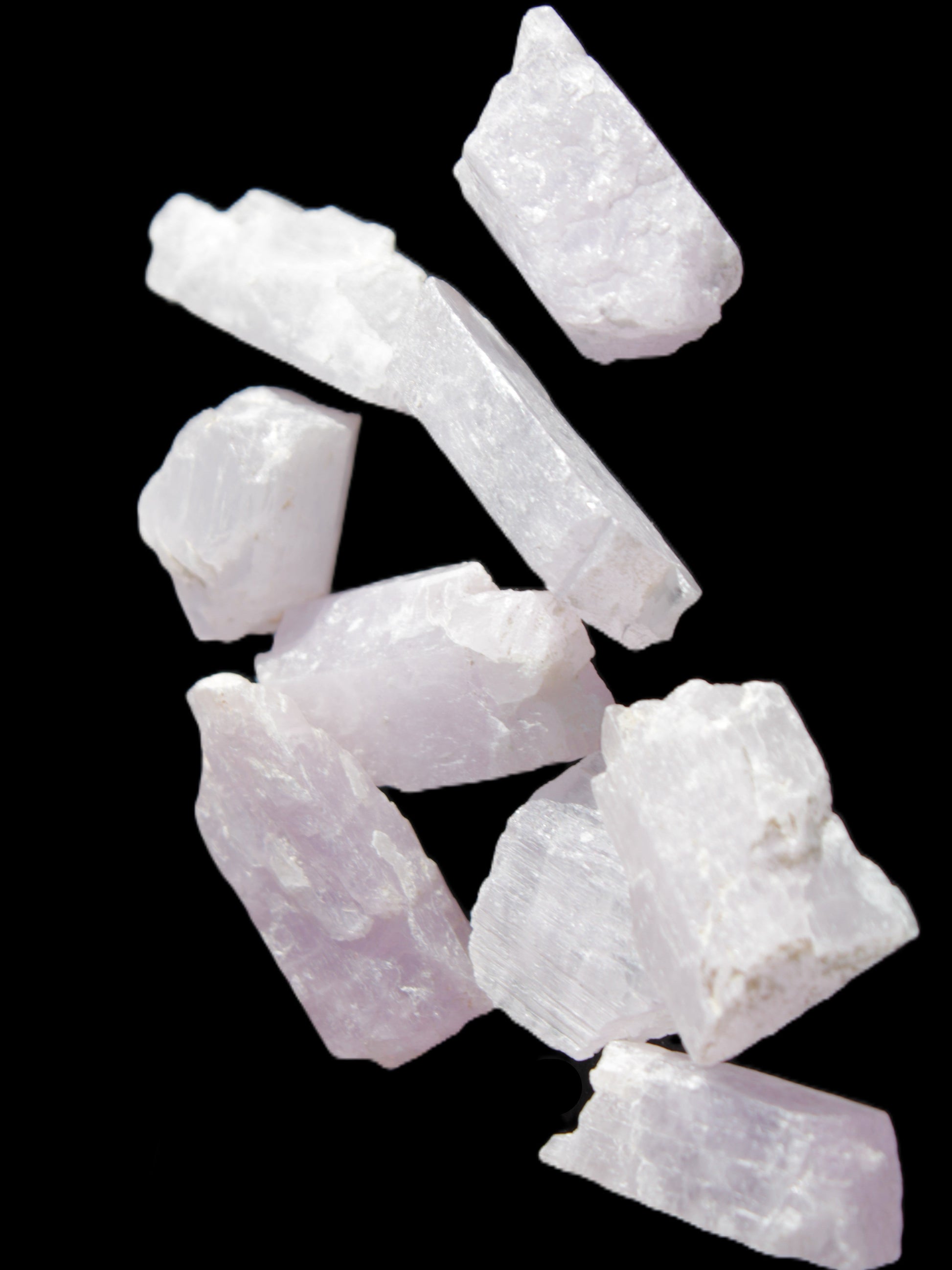 Pink/Lilac Kunzite 9 larger crystals from Afghanistan 21-35mm 90g Wholesale in sunlight - Rocks and Things Store