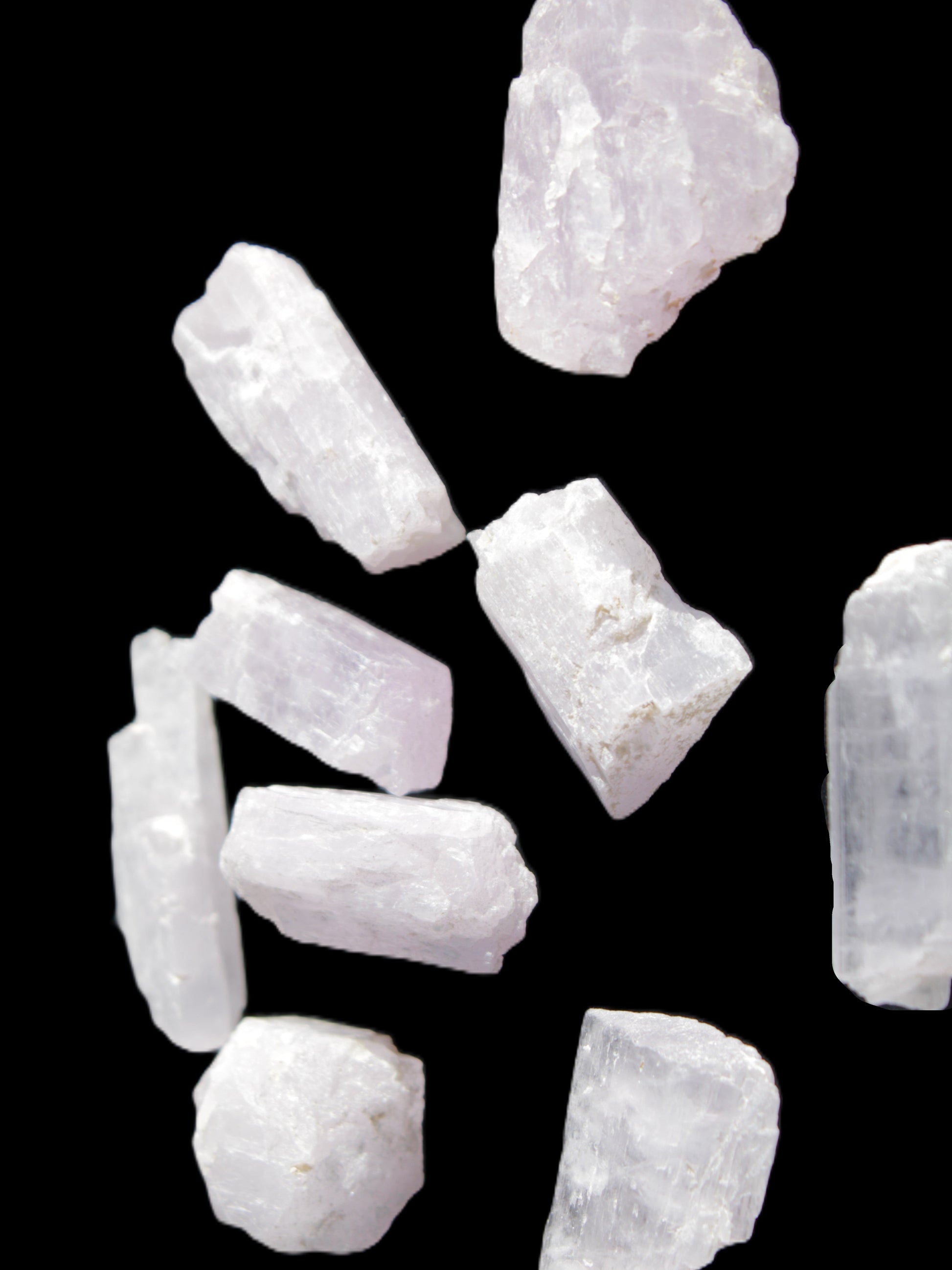 Pink/Lilac Kunzite 9 larger crystals from Afghanistan 21-35mm 90g Wholesale in sunlight - Rocks and Things Store