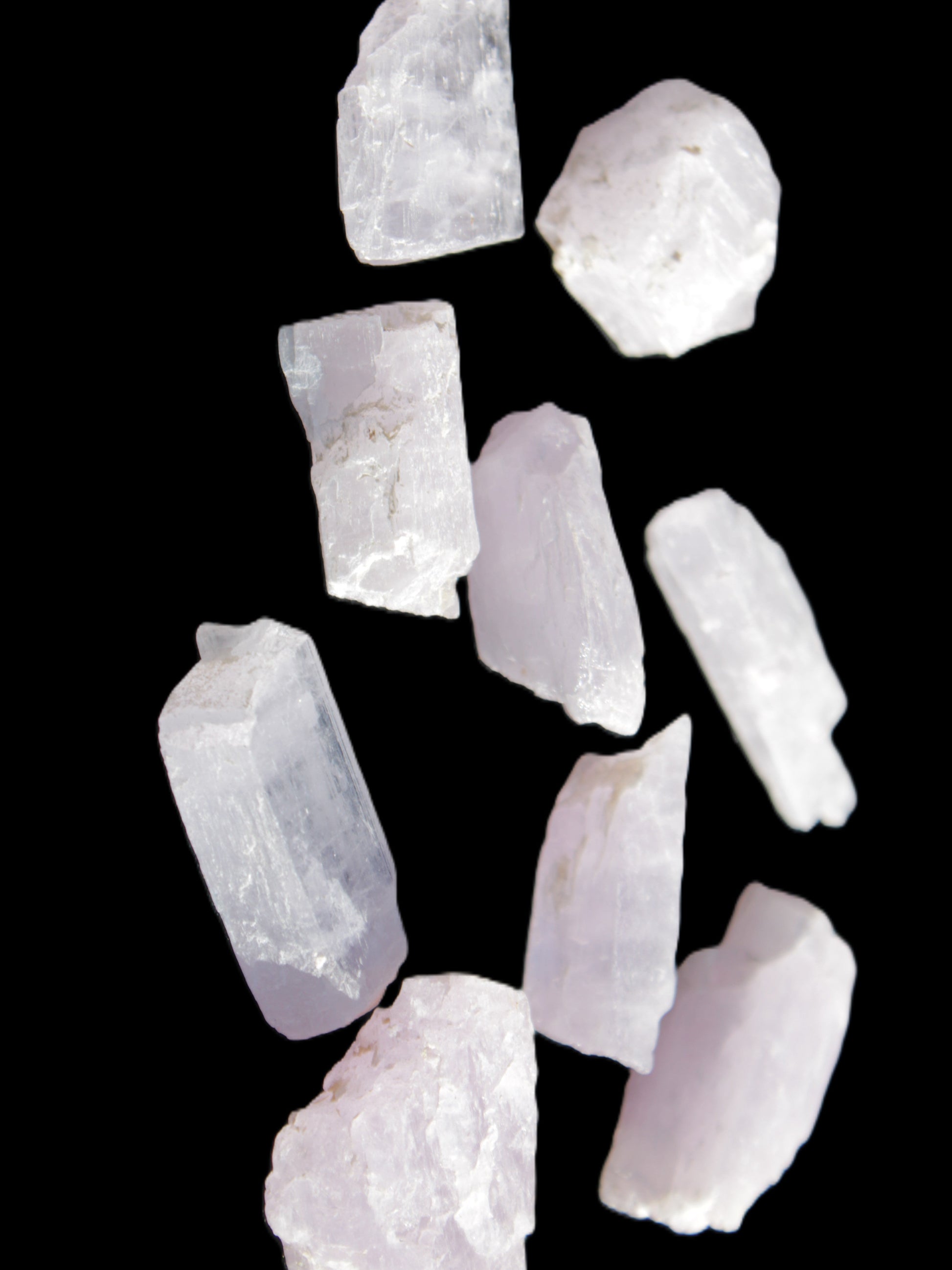 Pink/Lilac Kunzite 9 larger crystals from Afghanistan 21-35mm 90g Wholesale in sunlight - Rocks and Things Store