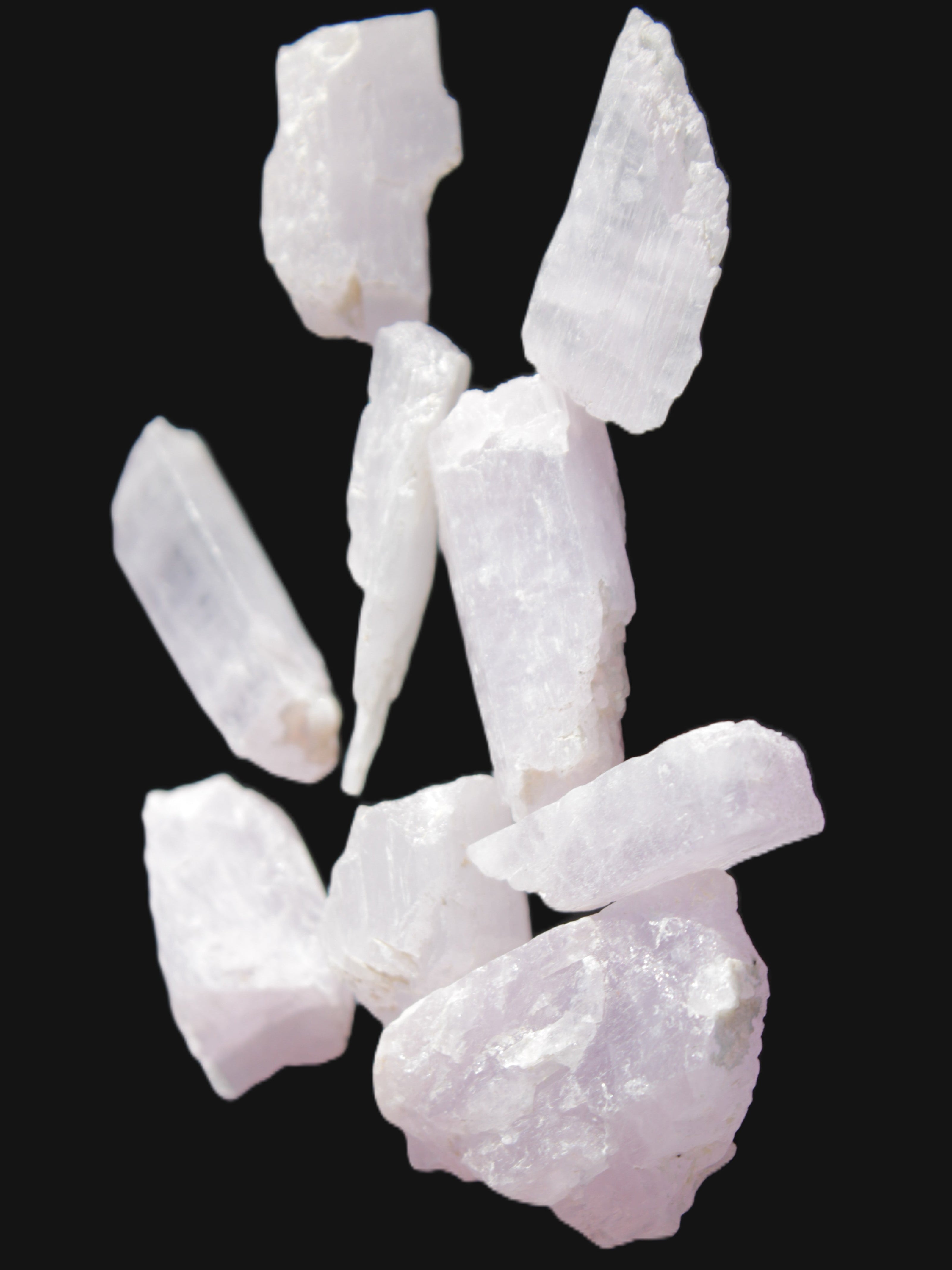 Pink/Lilac Kunzite 9 larger crystals from Afghanistan 21-35mm 90g Wholesale in sunlight - Rocks and Things Store