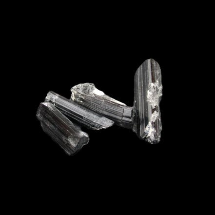 Black Tourmaline 3/4 natural crystals 22-36mm 14-16g in sunlight - Rocks and Things Store