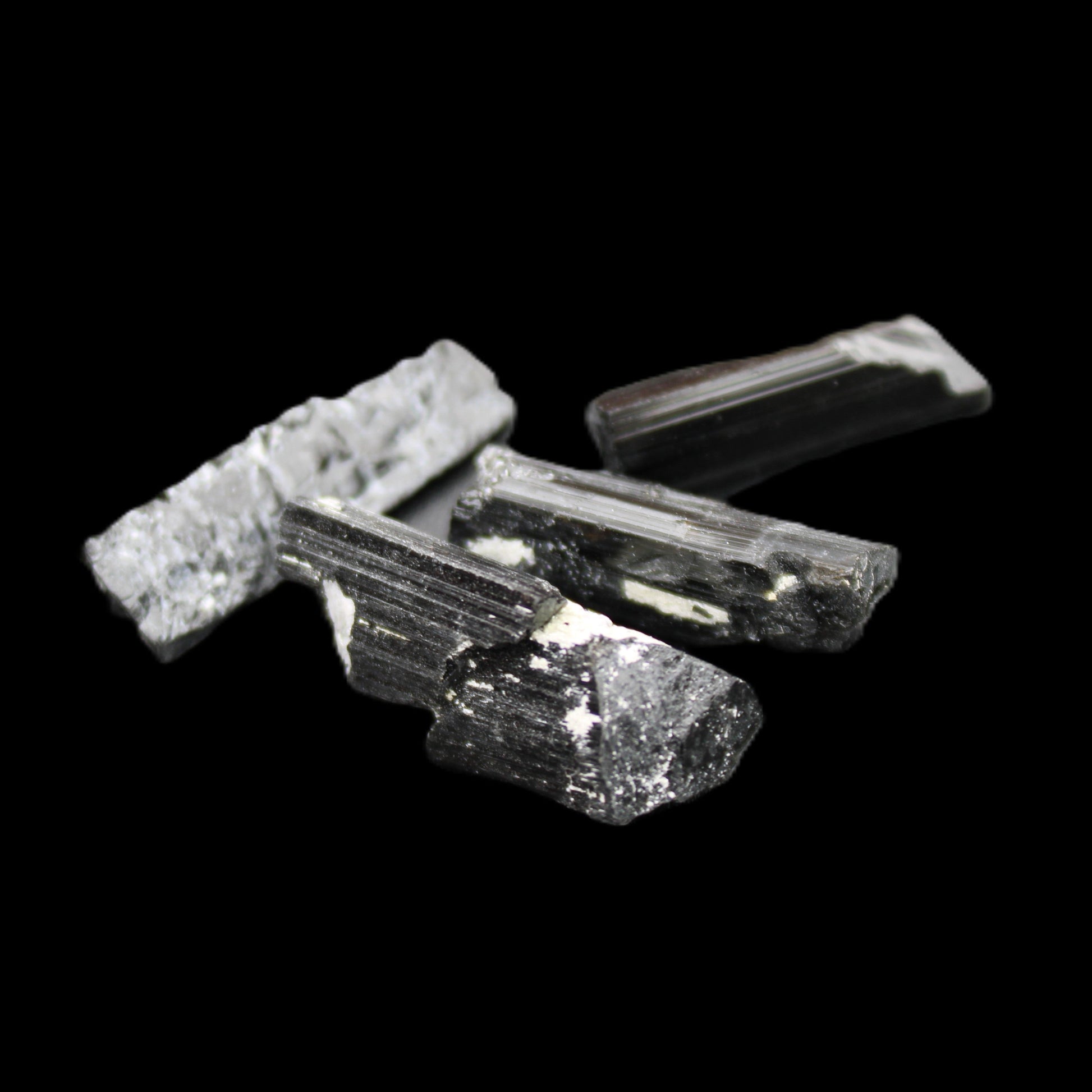 Black Tourmaline 3/4 natural crystals 22-36mm 14-16g in sunlight - Rocks and Things Store