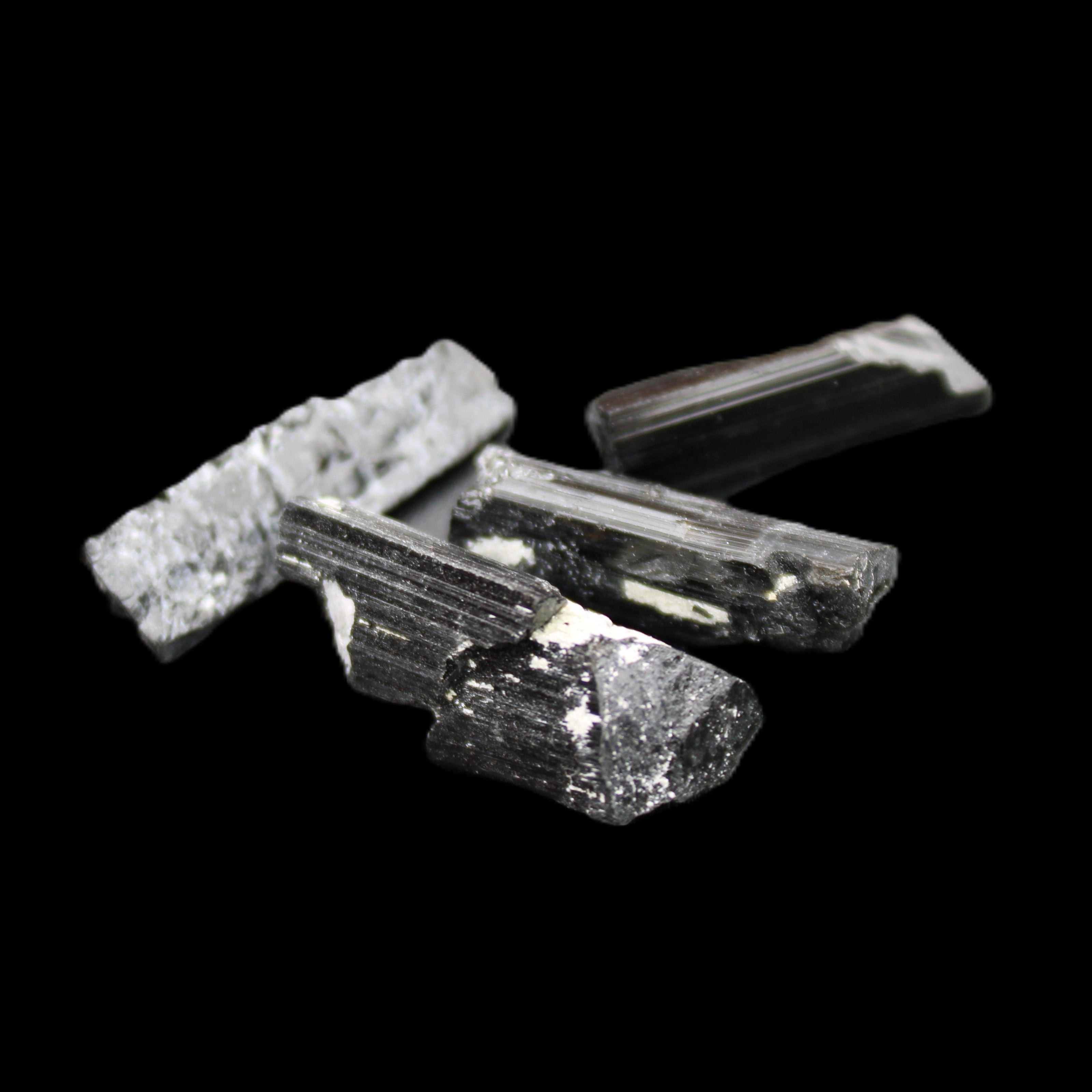 Black Tourmaline 3/4 natural crystals 22-36mm 14-16g in sunlight - Rocks and Things Store