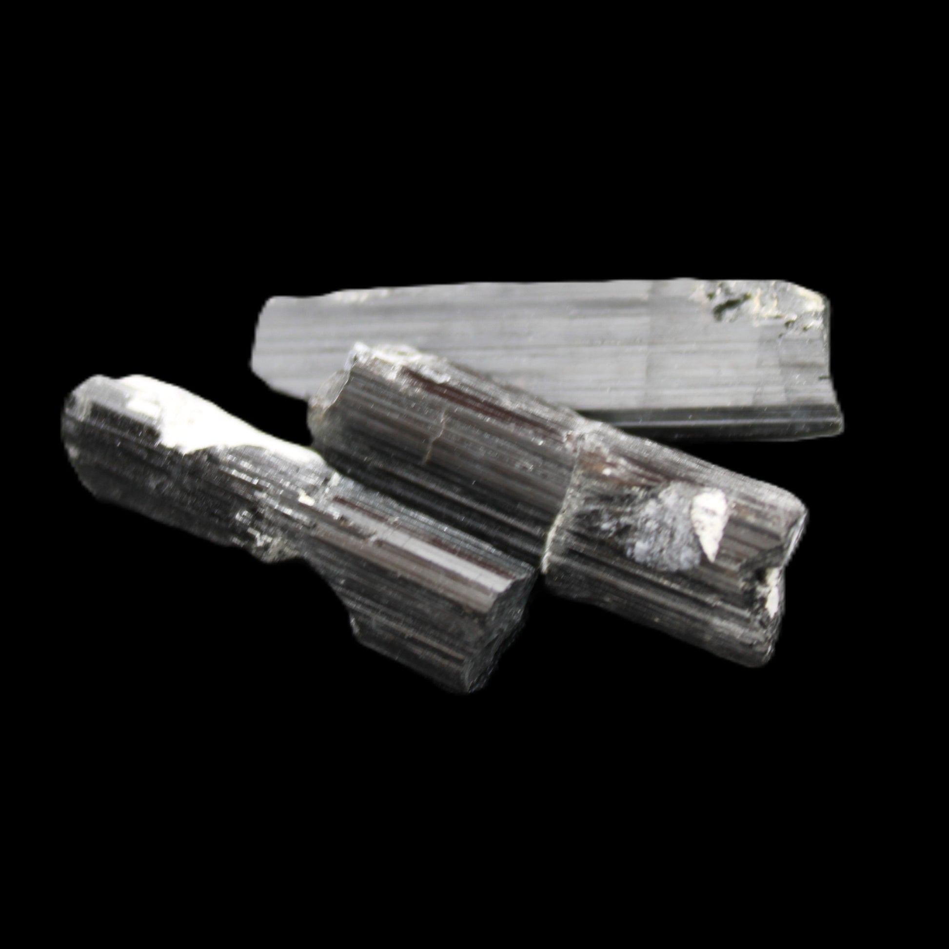 Black Tourmaline 3/4 natural crystals 22-36mm 14-16g in sunlight - Rocks and Things Store