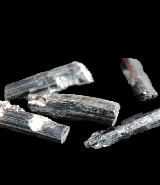Black Tourmaline 3/4 natural crystals 22-36mm 10-12g in sunlight - Rocks and Things Store