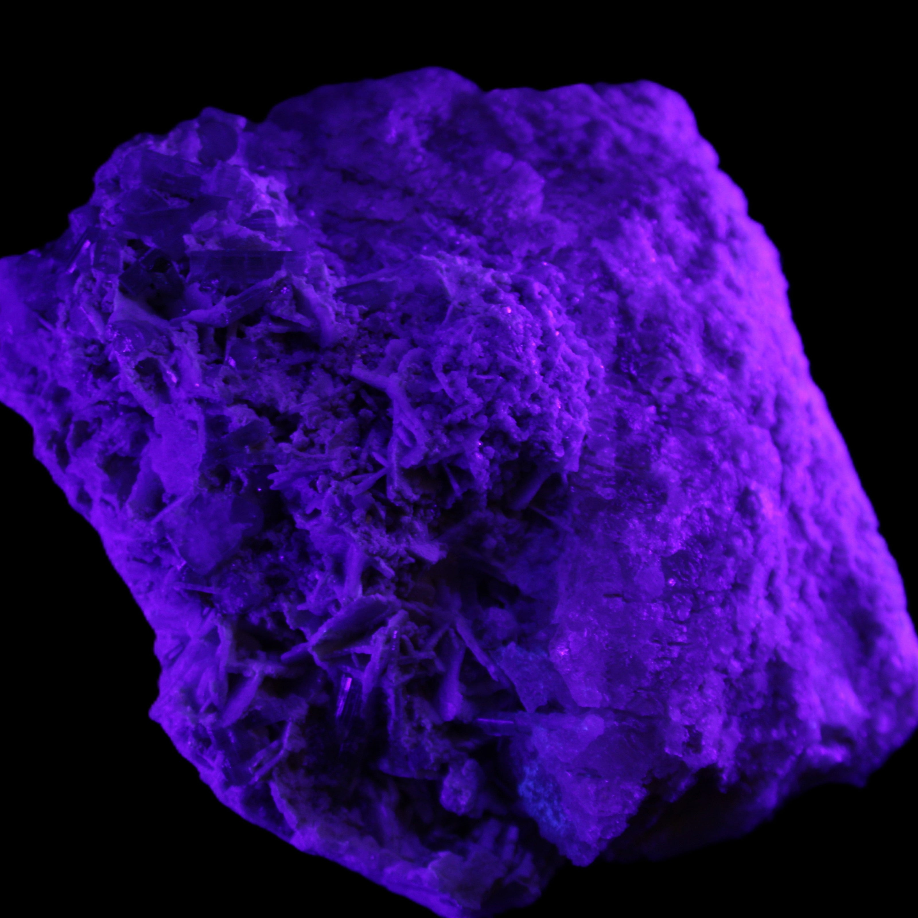 Magnificent Green Tourmaline, Kunzite, Lepidolite plus more specimen 140m 2035g in UV light - Rocks and Things Store
