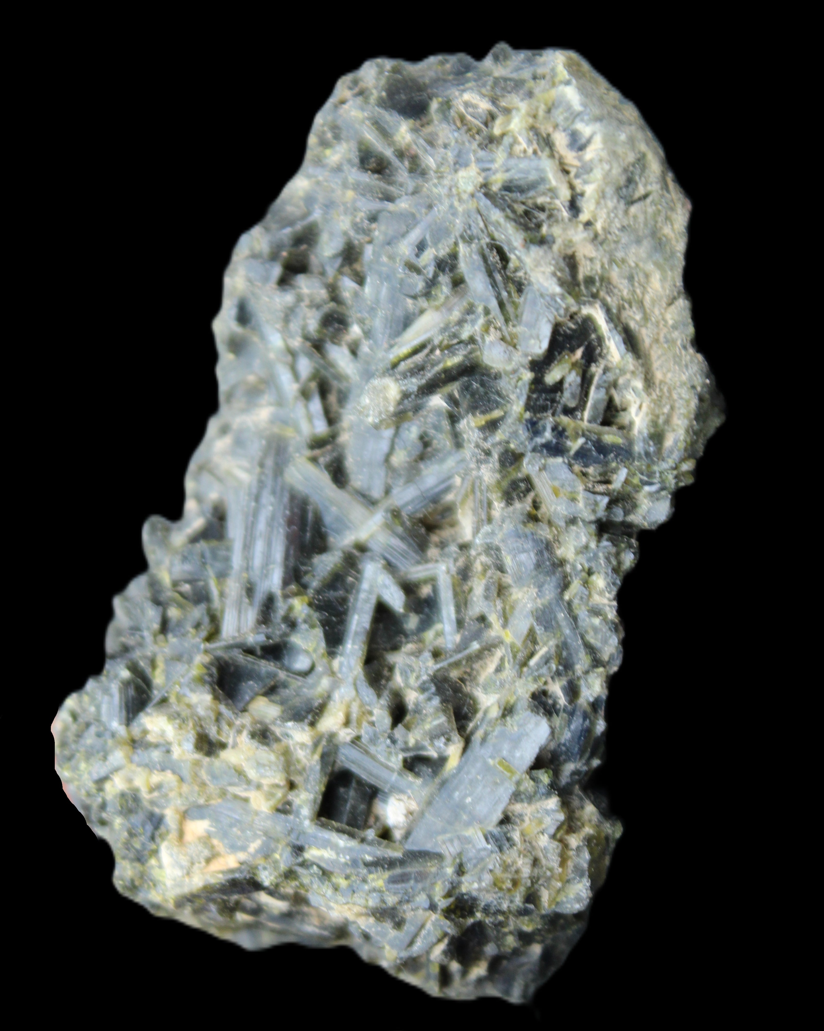 Epidote cluster specimen 80*50*42mm 181g in sunlight - Rocks and Things Store