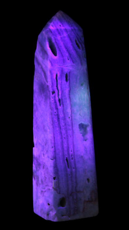 Caribbean Calcite aqua blue obelisk 170mm 539g in UV light