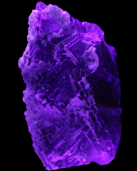 Fluorite snow steppes 137*55*65mm 1080g in UV light - Rocks and Things Store