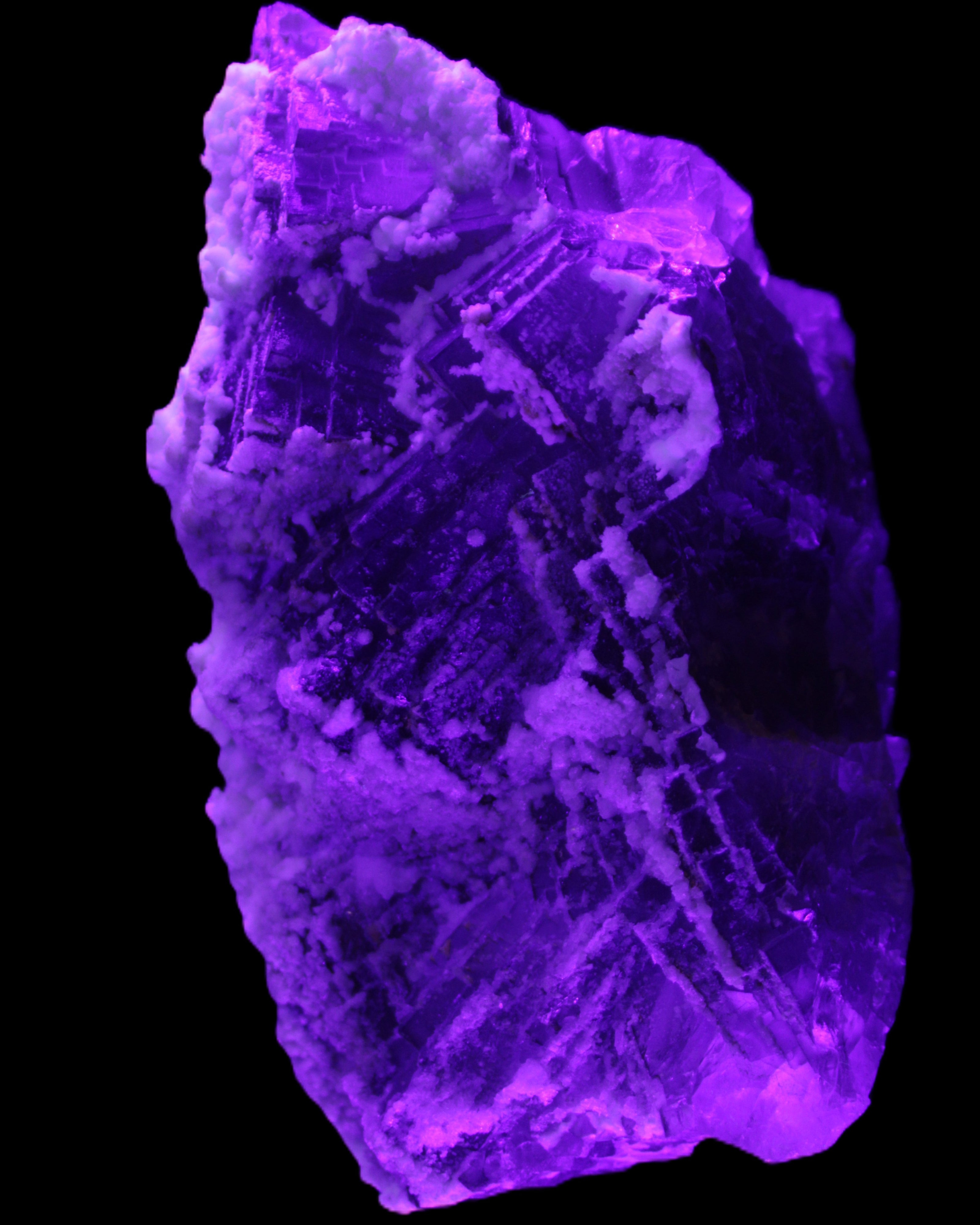 Fluorite snow steppes 137*55*65mm 1080g in UV light - Rocks and Things Store