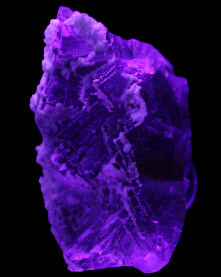 Fluorite snow steppes 137*55*65mm 1080g in UV light - Rocks and Things Store