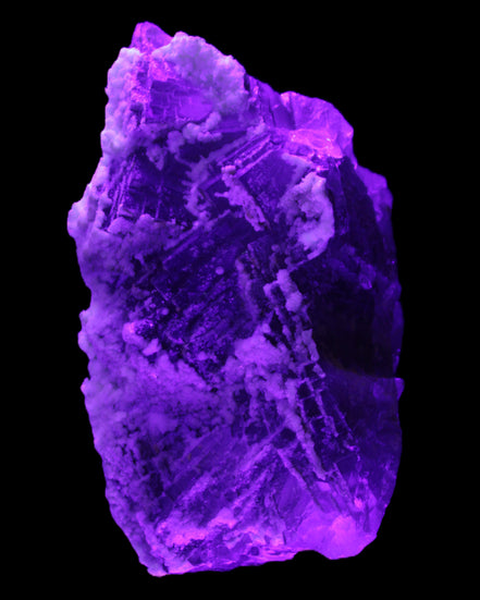 Fluorite snow steppes 137*55*65mm 1080g in UV light - Rocks and Things Store