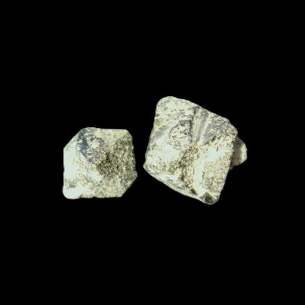 Magnetic Epidote 2/3 octahedral crystals 10-20mm 10g in sunlight - Rocks and Things Store