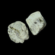 Magnetic Epidote 2/3 irregular octahedral crystals 10-20mm 14/15g in sunlight - Rocks and Things Store