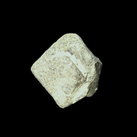 Magnetic Epidote octahedral crystal 20mm 8-10g in sunlight - Rocks and Things Store