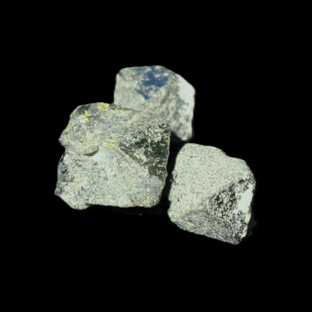 Magnetic Epidote 4 octahedral crystals 15-30mm 31g in sunlight - Rocks and Things Store