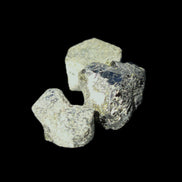 Magnetic Epidote 3 irregular octahedral crystals 15-30mm 30g in sunlight - Rocks and Things Store