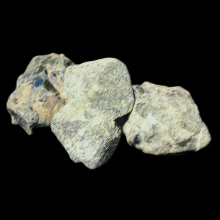 Magnetic Epidote 3 irregular octahedral crystals 15-30mm 30g in sunlight - Rocks and Things Store