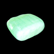 Green Aragonite tumbled stone 30mm 25-27g in sunlight - Rocks and Things Store