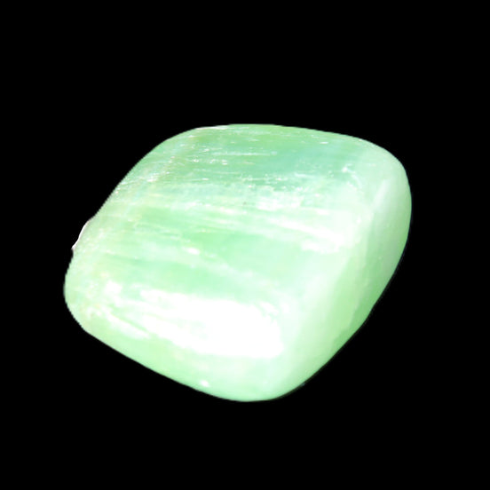Green Aragonite tumbled stone 30mm 25-27g in sunlight - Rocks and Things Store