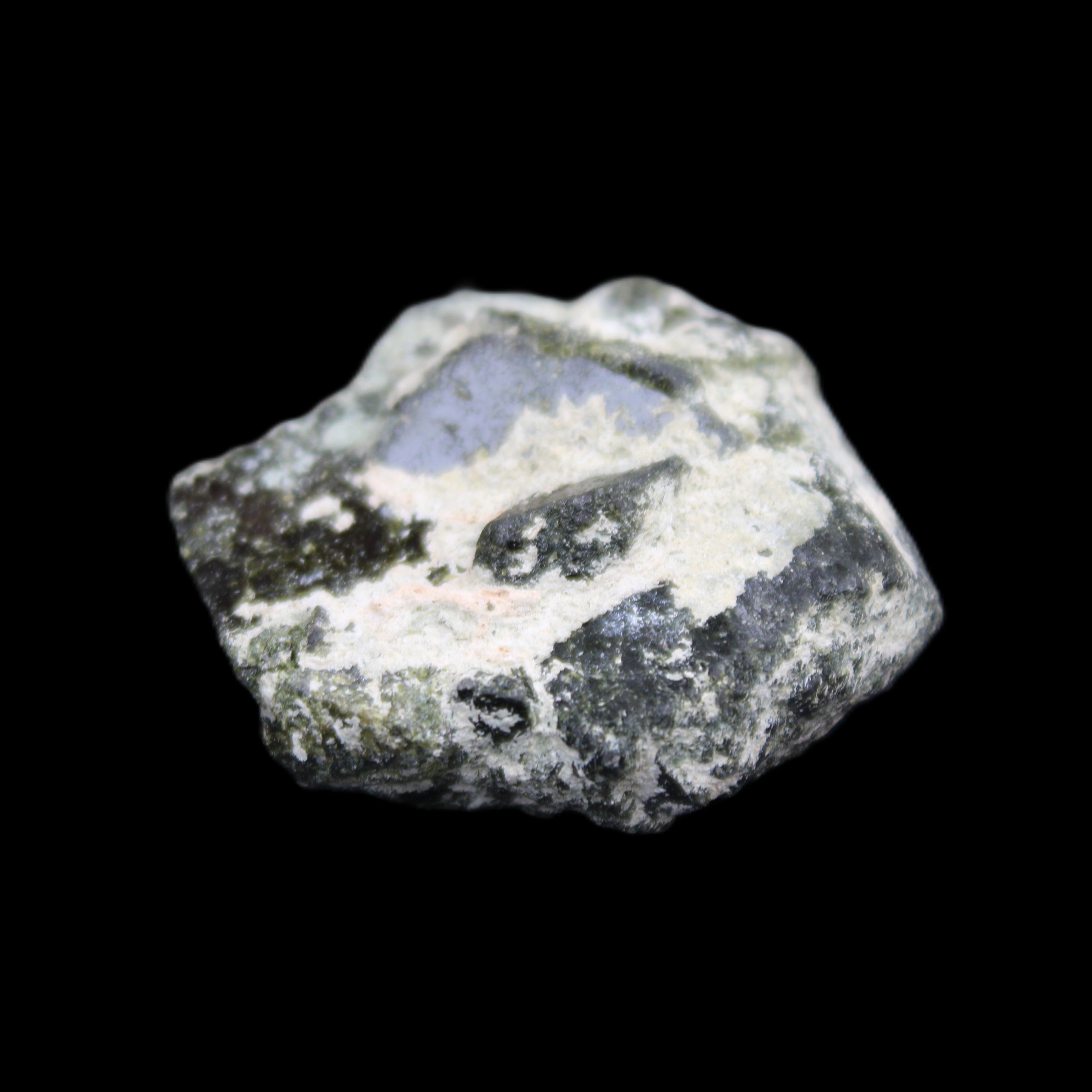 Epidote cluster specimen 40*35*15mm 35g in sunlight - Rocks and Things Store