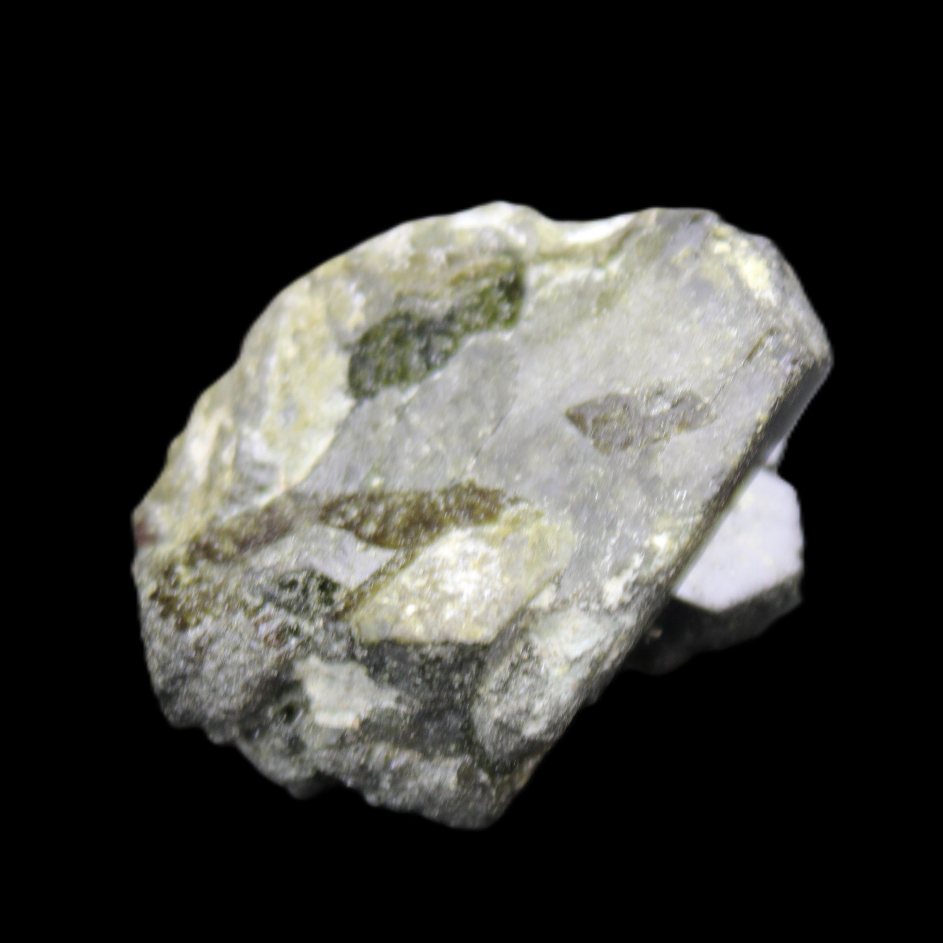Epidote cluster specimen 37*32*22mm 37.9g in sunlight - Rocks and Things Store