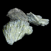 Epidote 3 floral crystal clusters 16g in sunlight - Rocks and Things Store