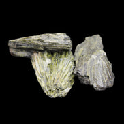 Epidote 3 floral crystal clusters 16g in sunlight - Rocks and Things Store