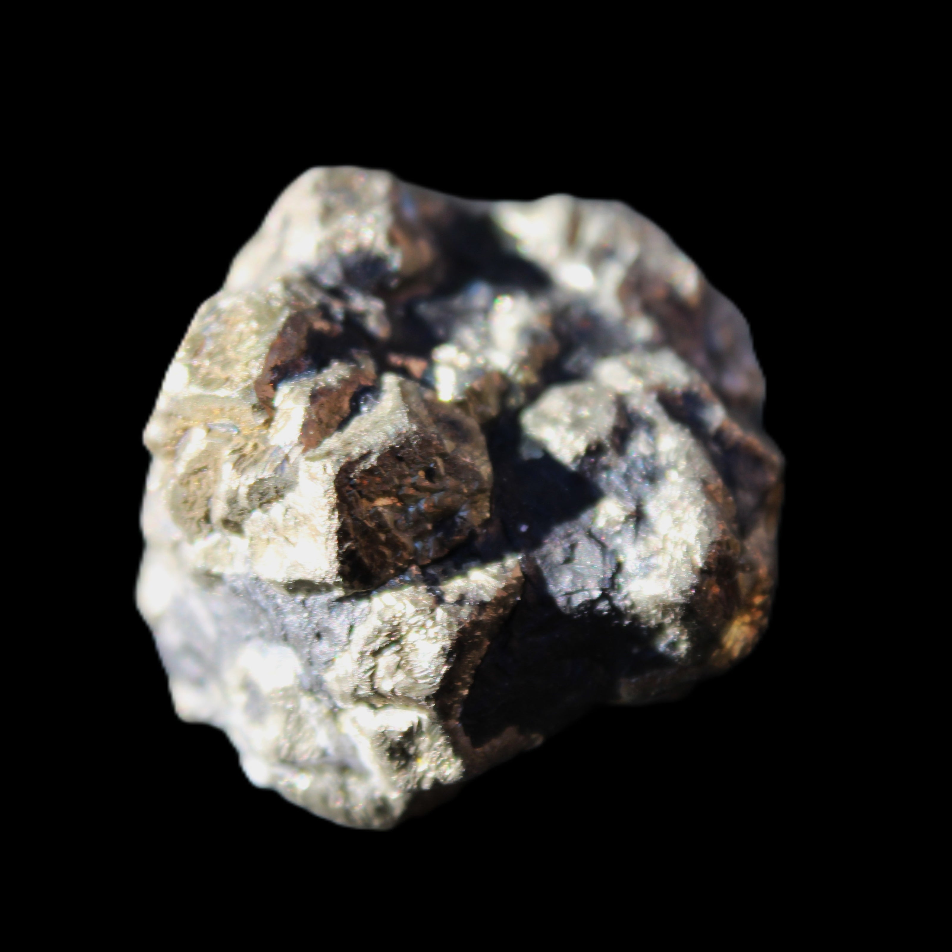 Chalcopyrite cluster from Pakistan 32*28*24mm 52.4g in sunlight - Rocks and Things Store