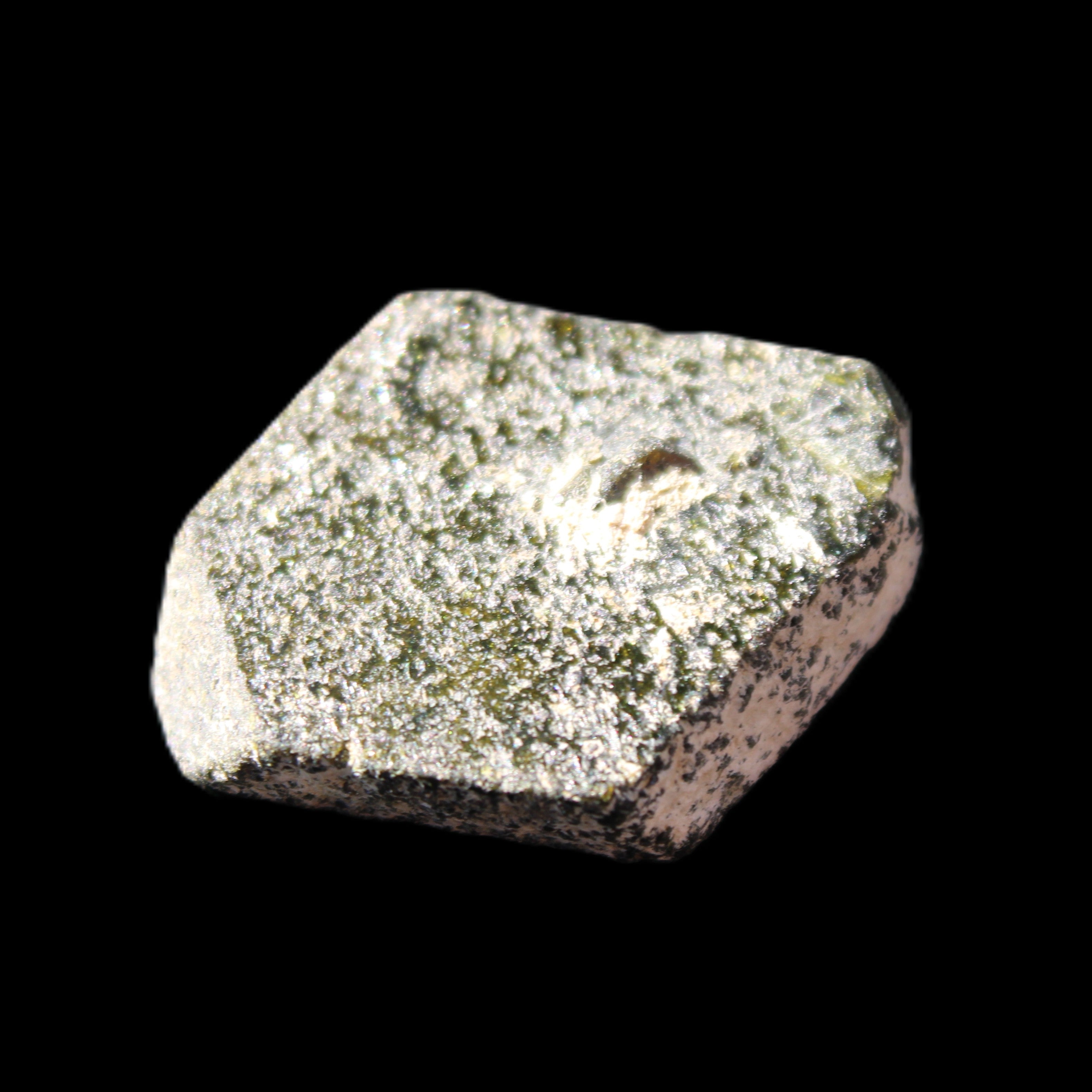 Magnetic Epidote hexagon crystal 24-27mm 7-9g in sunlight - Rocks and Things Store