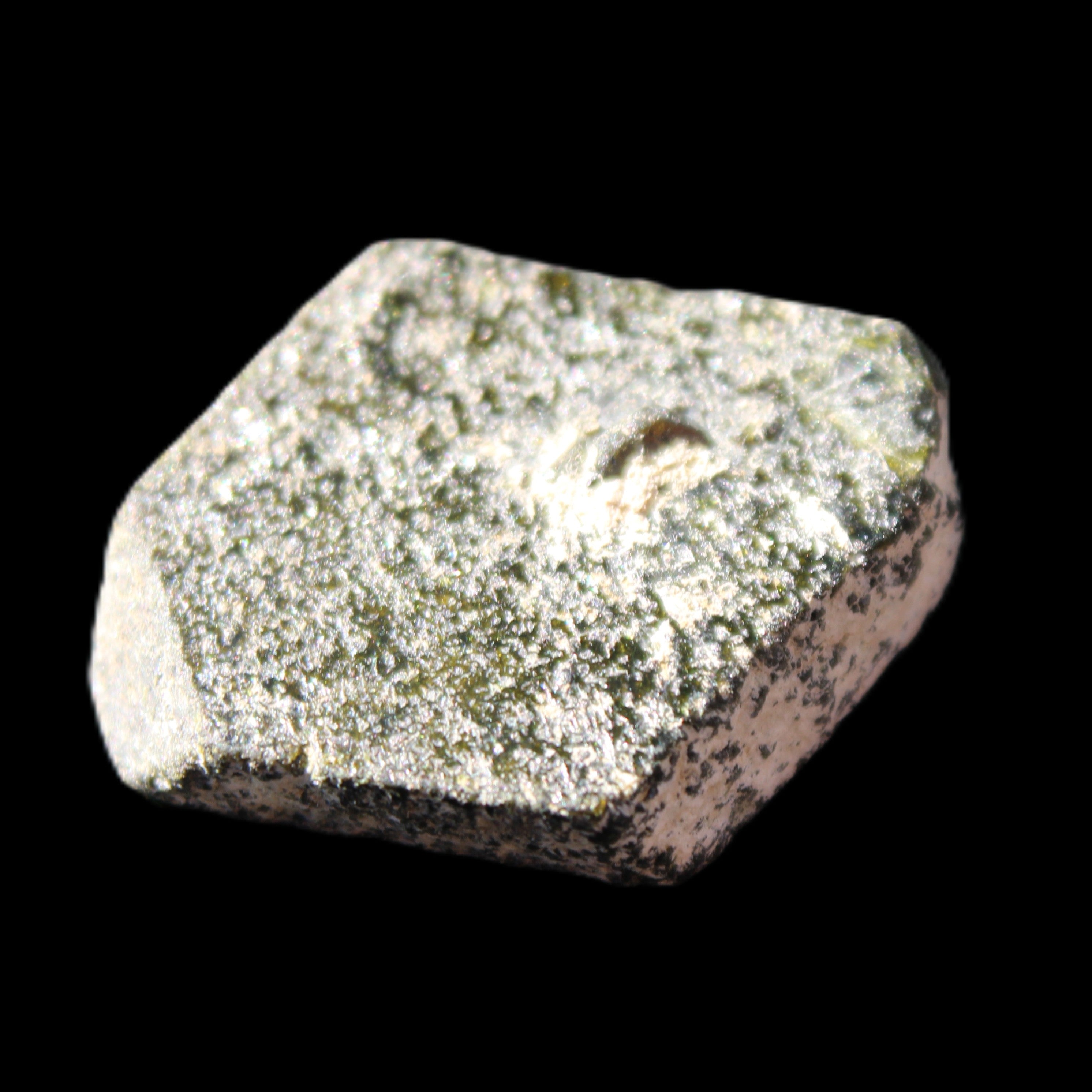 Magnetic Epidote hexagon crystal 24-27mm 7-9g in sunlight - Rocks and Things Store