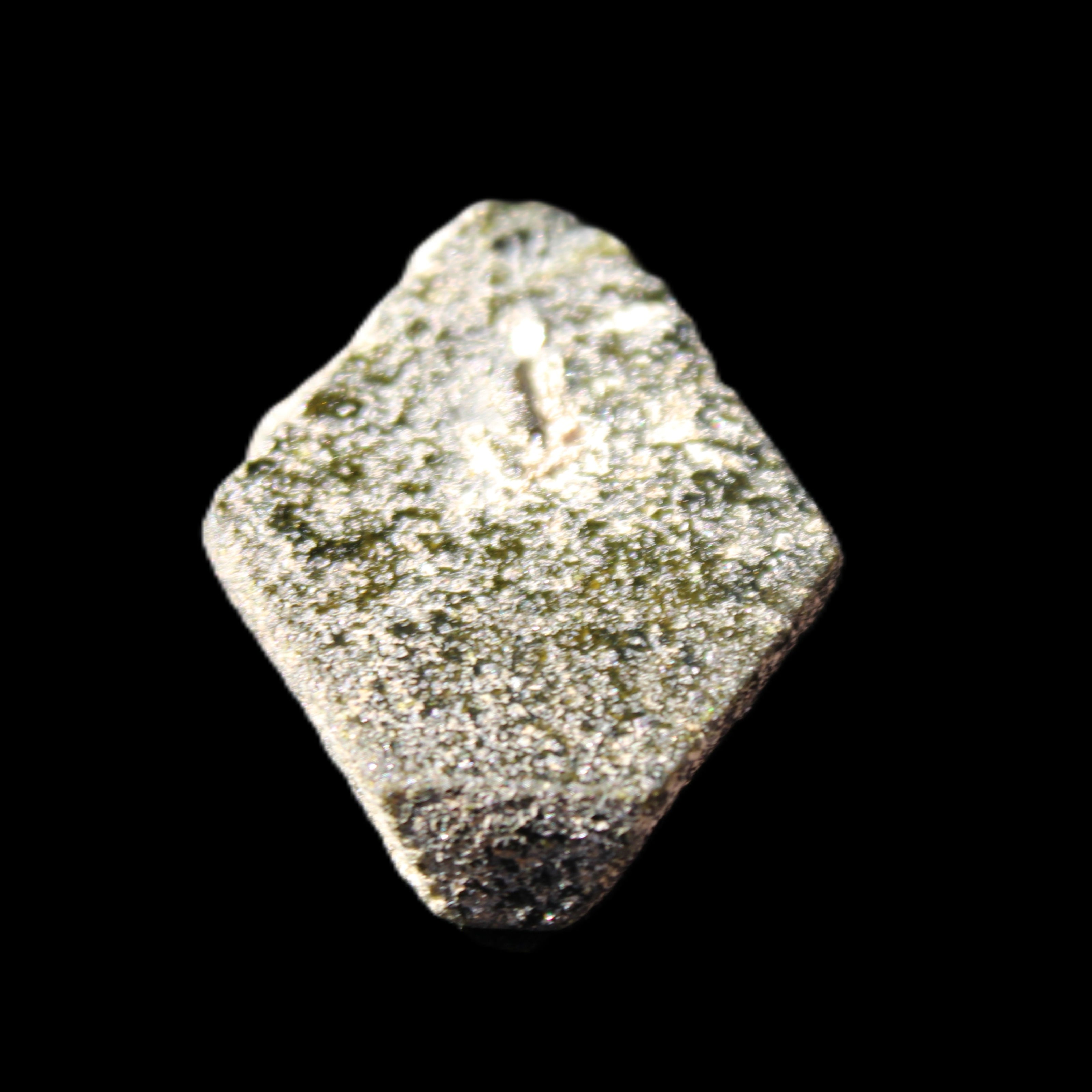 Magnetic Epidote hexagon crystal 24-27mm 7-9g in sunlight - Rocks and Things Store