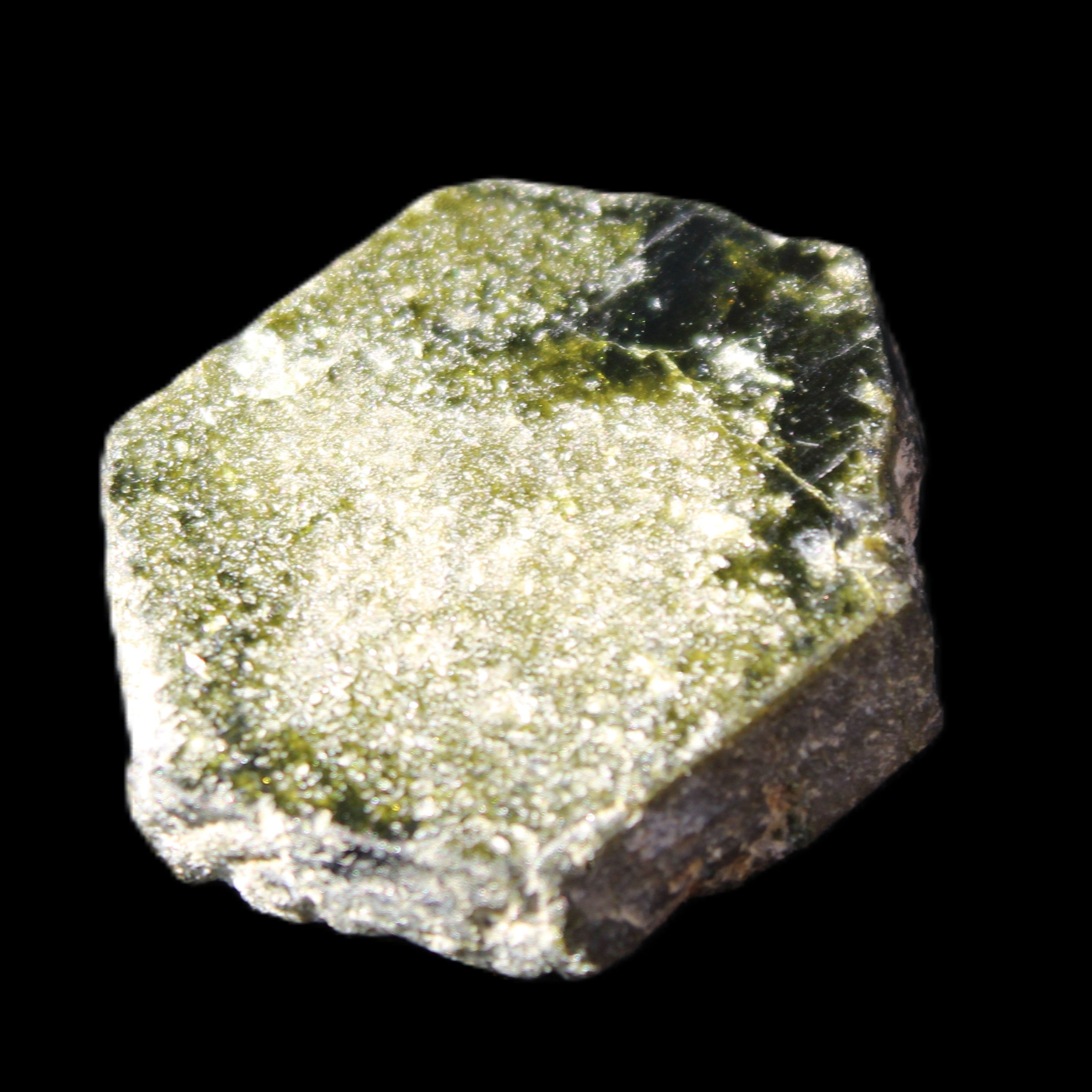 Magnetic Epidote hexagon crystal 24-27mm 7-9g in sunlight - Rocks and Things Store