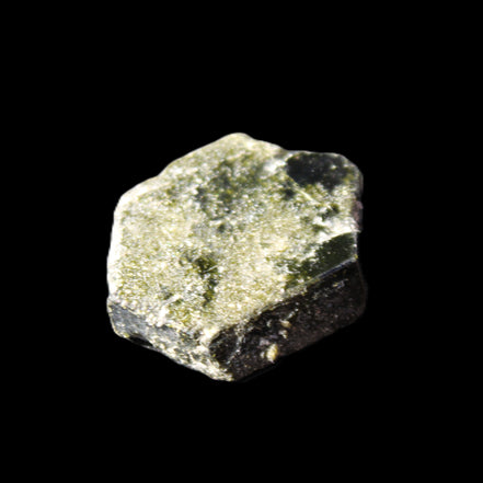 Magnetic Epidote hexagon crystal 24-27mm 7-9g in sunlight - Rocks and Things Store