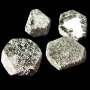 Magnetic Epidote 4 hexagon crystals 11-21m 10g in sunlight - Rocks and Things Store