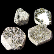 Magnetic Epidote 4 hexagon crystals 11-21m 10g in sunlight - Rocks and Things Store