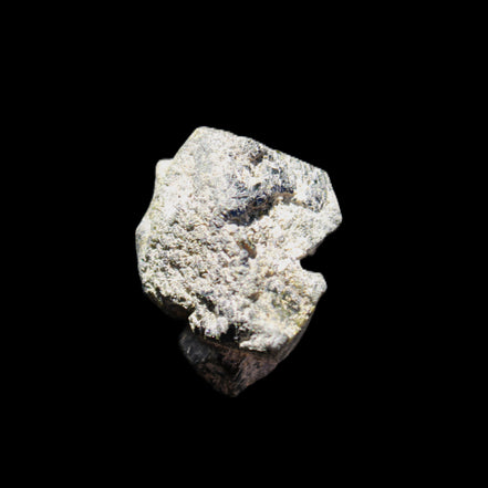 Magnetic Epidote irregular octahedral crystals 25mm 15-16g in sunlight - Rocks and Things Store