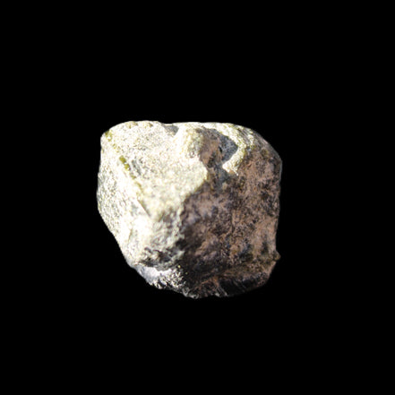 Magnetic Epidote irregular octahedral crystals 25mm 15-16g in sunlight - Rocks and Things Store