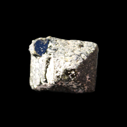 Magnetic Epidote irregular octahedral crystals 25mm 15-16g in sunlight - Rocks and Things Store