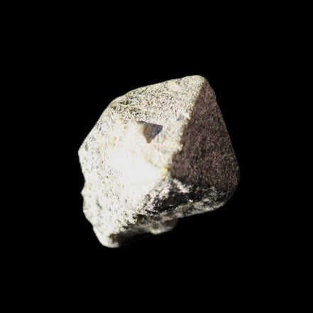 Magnetic Epidote irregular octahedral crystals 25mm 15-16g in sunlight - Rocks and Things Store