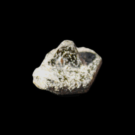 Magnetic Epidote irregular hexagon crystals 21mm 4/5g in sunlight - Rocks and Things Store